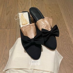 Doen Valentine Slipper w/ removable bows - Black US 9 (39.5)